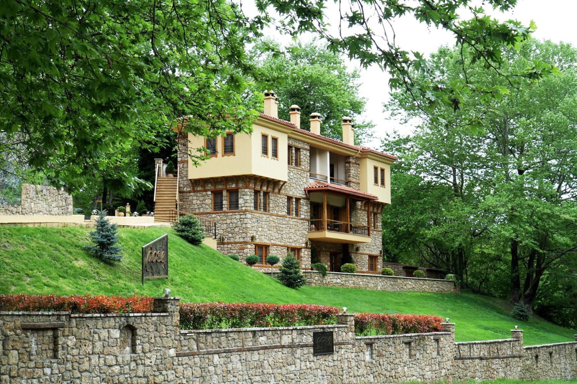 Roes Suites Káto Loutrákion Екстериор снимка