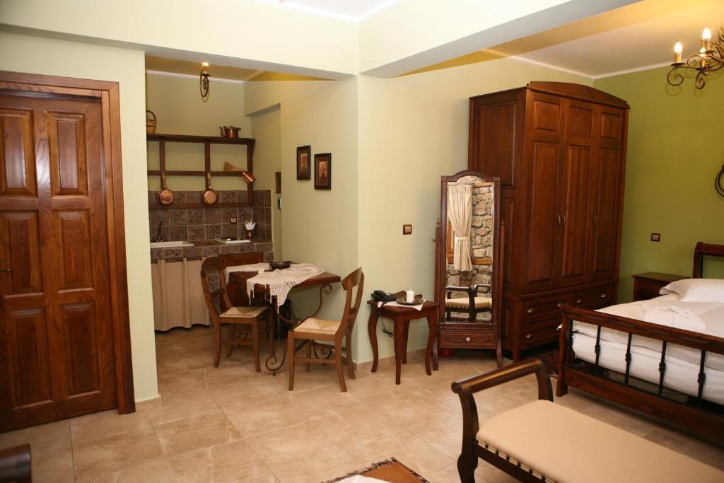 Roes Suites Káto Loutrákion Стая снимка